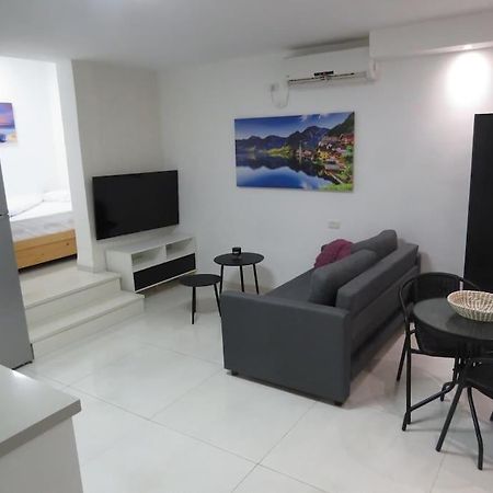 המקום ברותם Nahariya Luaran gambar